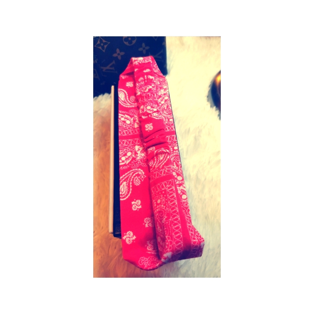 Red bandana print headband 4/25.00